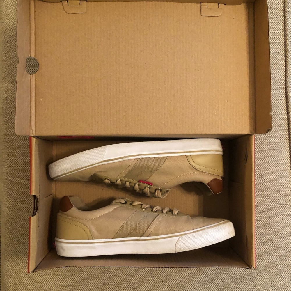 Levi’s Canvas Men’s Shoes, Size 8
